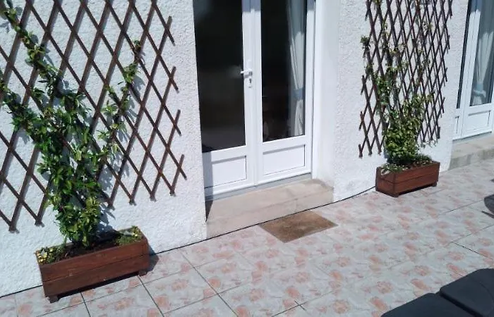 Les Avocettes Nyaraló